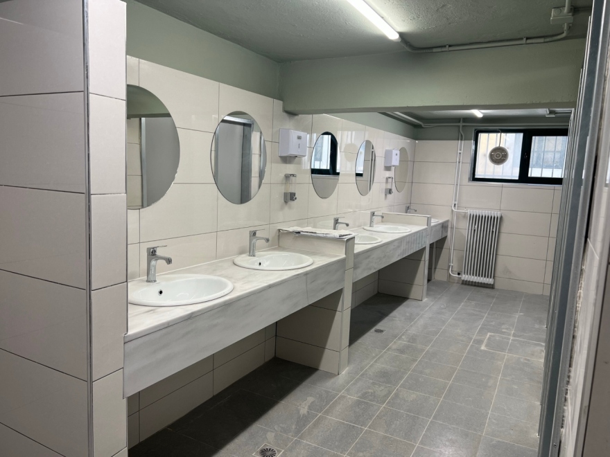 ΑΝΑΚΑΙΝΙΣΗ WC ΚΟΙΝΟΥ & WC ΑΜΕΑ ΚΑΙ ΧΡΩΜΑΤΙΣΜΟΙ ΣΤΑ ΚΤΙΡΙΑ ΤΟΥ ΠΡΩΤΟΔΙΚΕΙΟΥ ΑΘΗΝΩΝ (πρ. ΣΧΟΛΗΣ ΕΥΕΛΠΙΔΩΝ)
