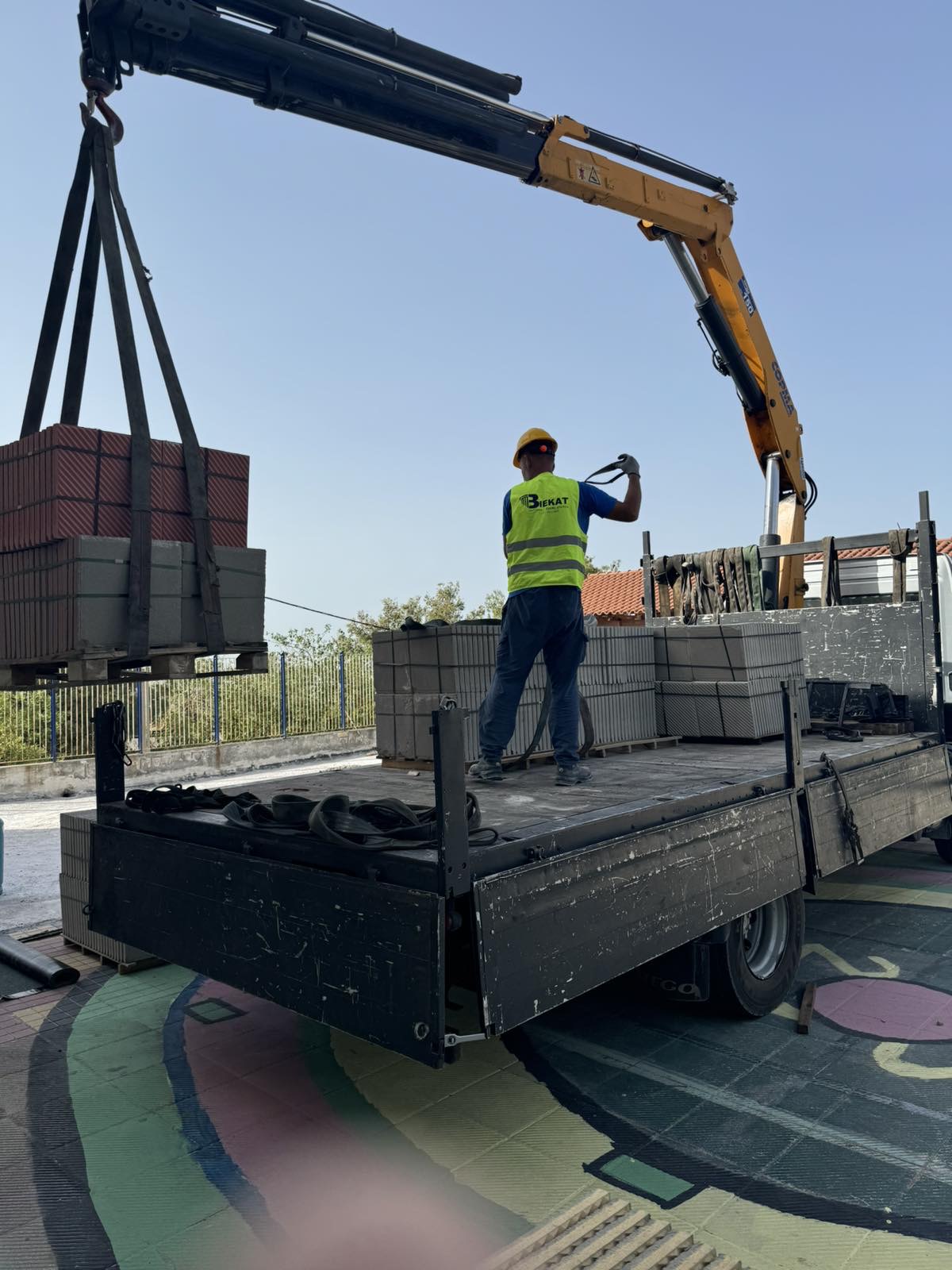 ΔΙΑΜΟΡΦΩΣΗ ΑΥΛΕΙΟΥ ΧΩΡΟΥ ΚΑΙ ΑΝΑΚΑΤΑΣΚΕΥΗ WC ΣΤΟ 8ο ΔΗΜΟΤΙΚΟ ΣΧΟΛΕΙΟ ΚΑΜΑΤΕΡΟΥ ΚΑΙ ΔΙΑΜΟΡΦΩΣΗ ΧΩΡΟΥ ΠΑΙΔΙΚΗΣ ΧΑΡΑΣ ΣΤΟ 2ο ΝΓ ΑΓ. ΑΝΑΡΓΥΡΩΝ
