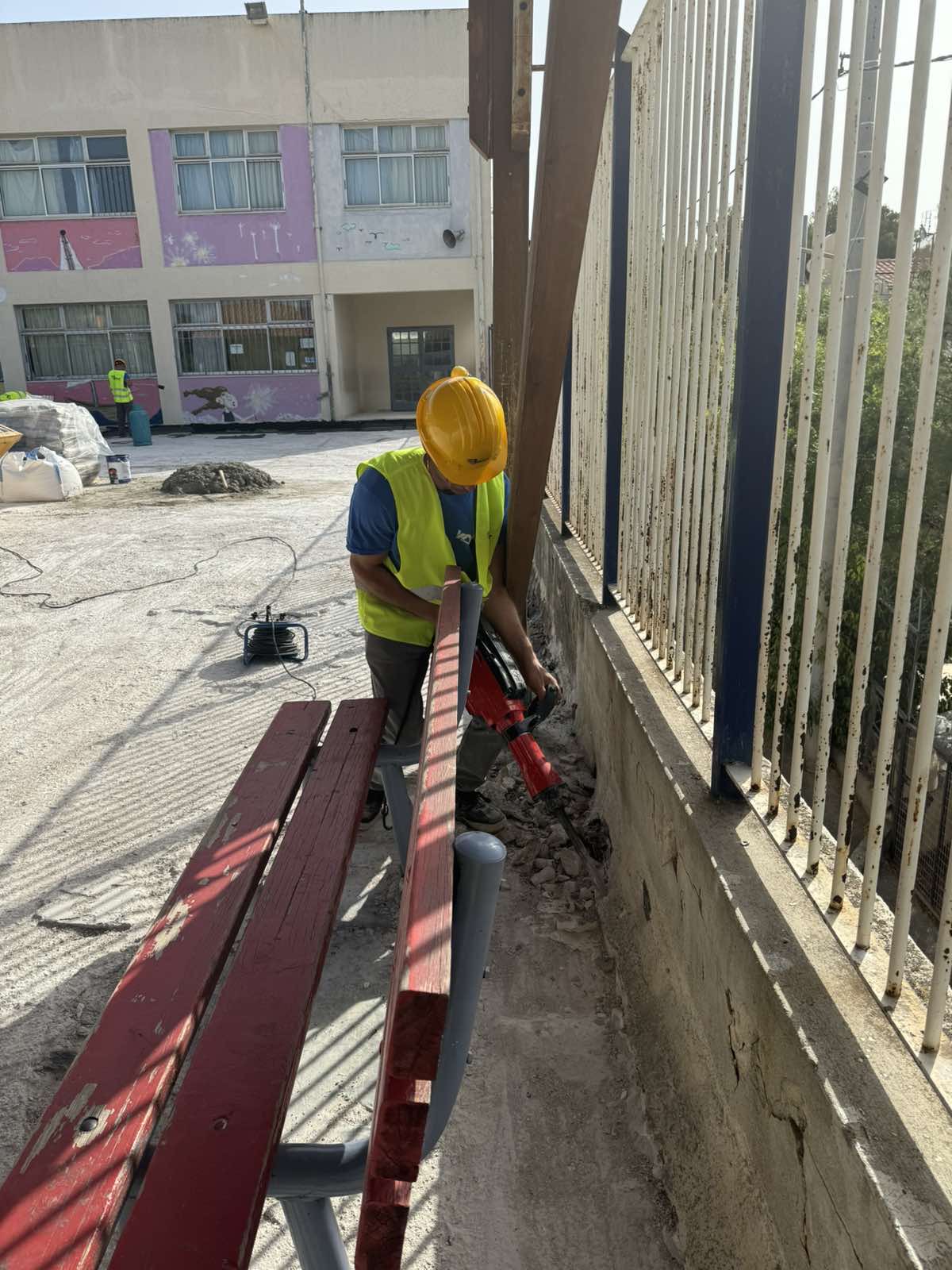 ΔΙΑΜΟΡΦΩΣΗ ΑΥΛΕΙΟΥ ΧΩΡΟΥ ΚΑΙ ΑΝΑΚΑΤΑΣΚΕΥΗ WC ΣΤΟ 8ο ΔΗΜΟΤΙΚΟ ΣΧΟΛΕΙΟ ΚΑΜΑΤΕΡΟΥ ΚΑΙ ΔΙΑΜΟΡΦΩΣΗ ΧΩΡΟΥ ΠΑΙΔΙΚΗΣ ΧΑΡΑΣ ΣΤΟ 2ο ΝΓ ΑΓ. ΑΝΑΡΓΥΡΩΝ
